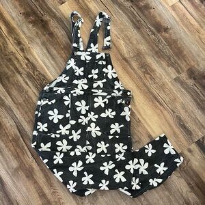 Black and White Star Print Jumpsuit with Overall Straps